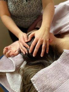 Prenatal touch zwangerschapsmassage - De zoektocht naar jezelf, Veerle van den Broek